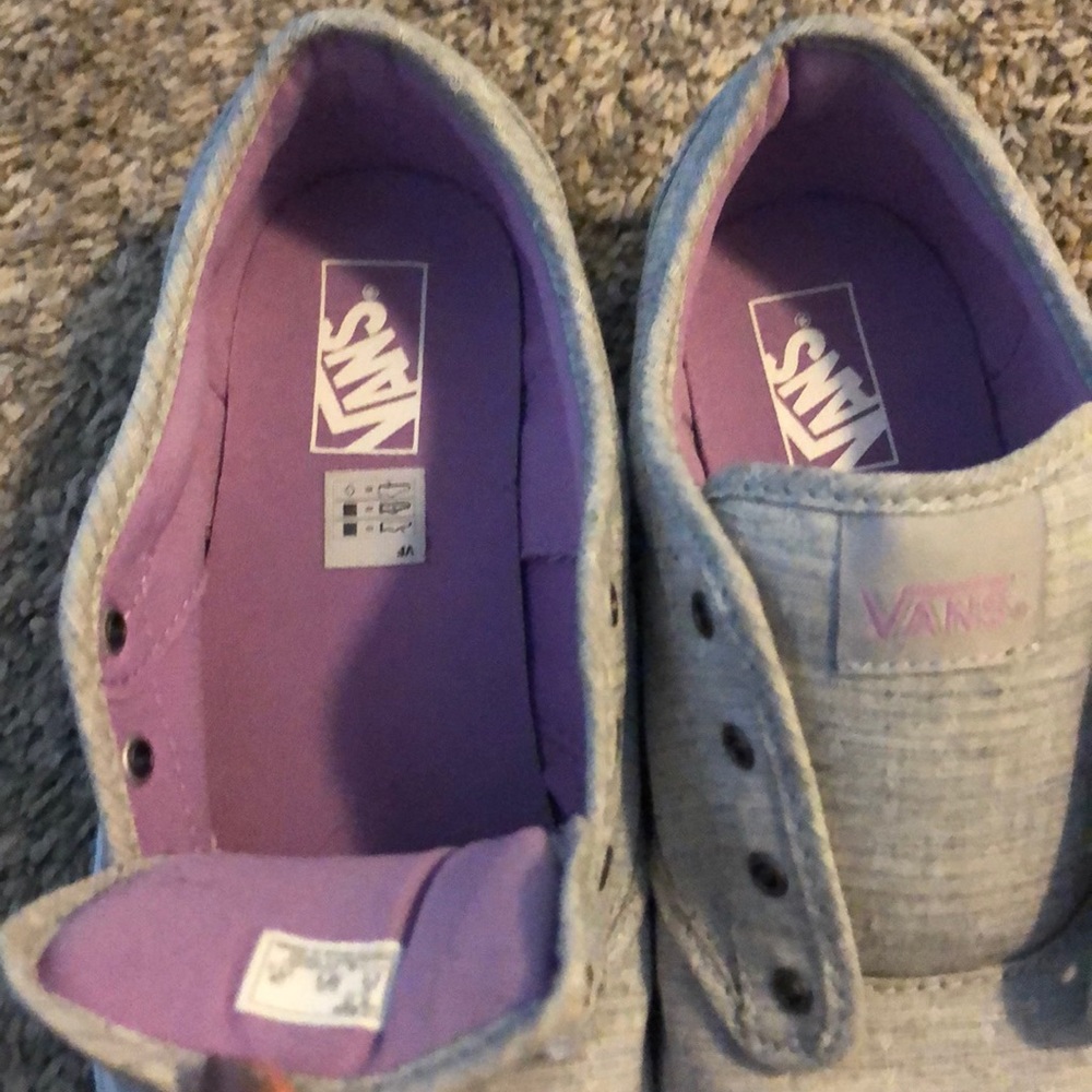 Vans - Picture 2 of 3